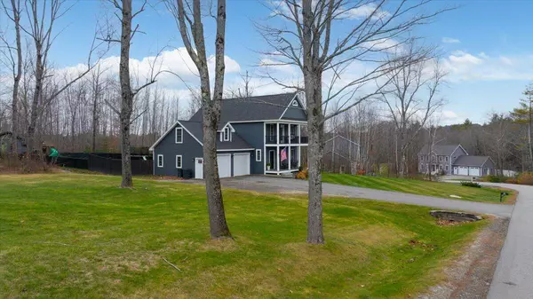 22 Woodside DR, Sabattus, ME 04280