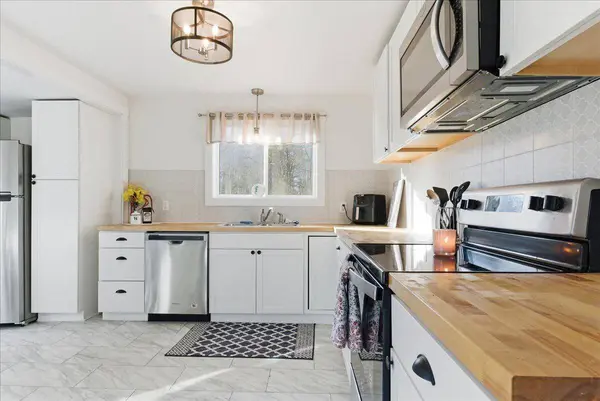 394 Highland AVE, Gardiner, ME 04345