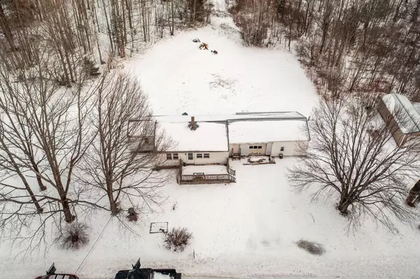 951 Moosehead TRL, Dixmont, ME 04932