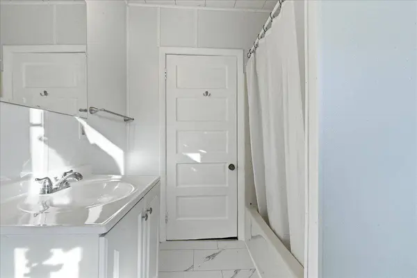 347 Sabattus ST, Lewiston, ME 04240