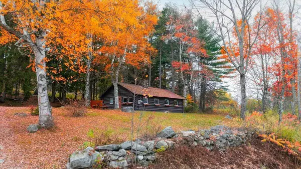 442 Norway Center RD, Norway, ME 04268