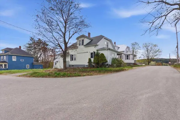 34 Otis ST, Livermore Falls, ME 04254