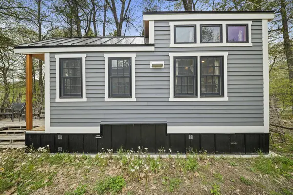 1773 Hudson RD, Hudson, ME 04449