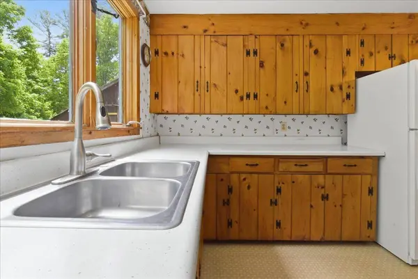 89 Bryant RD, Buckfield, ME 04220