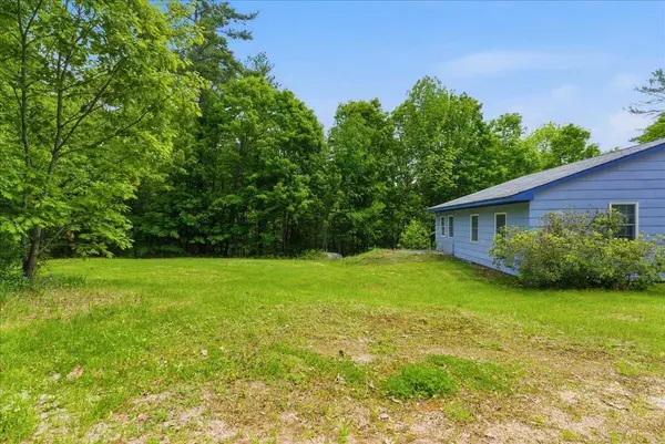 89 Bryant RD, Buckfield, ME 04220