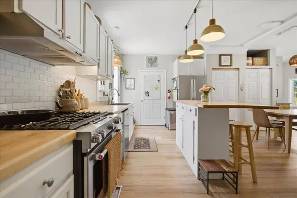 621 W Auburn RD, Auburn, ME 04210