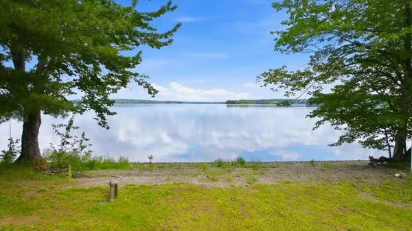 7 Apple LN, Unity, ME 04988