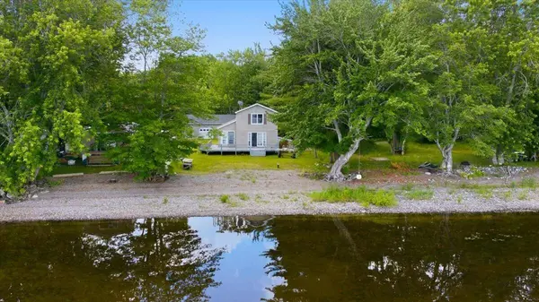 7 Apple LN, Unity, ME 04988