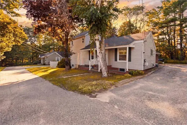 1 Dell CT, Auburn, ME 04210