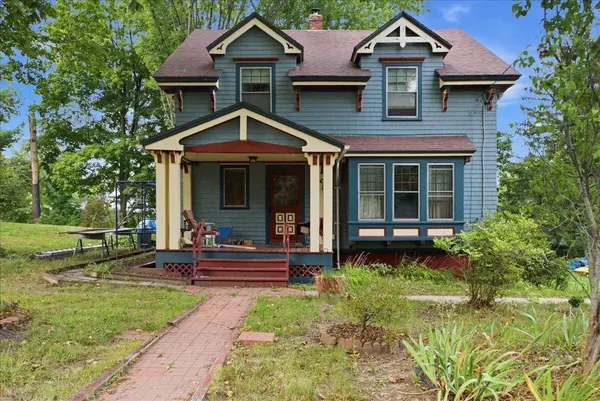 27 W Dartmouth ST