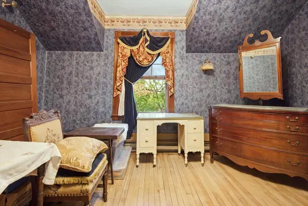 27 W Dartmouth ST, Auburn, ME 04210