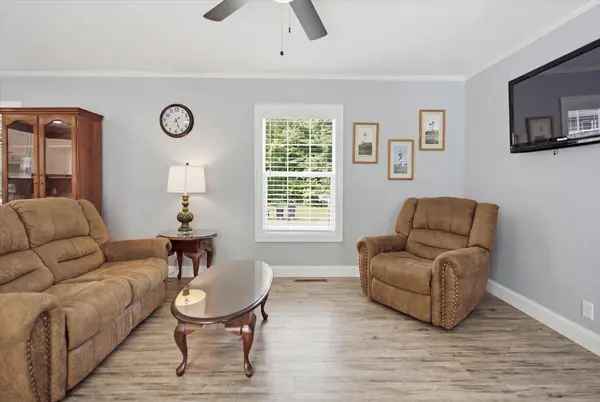 24 Cat Mousam RD, Kennebunk, ME 04043