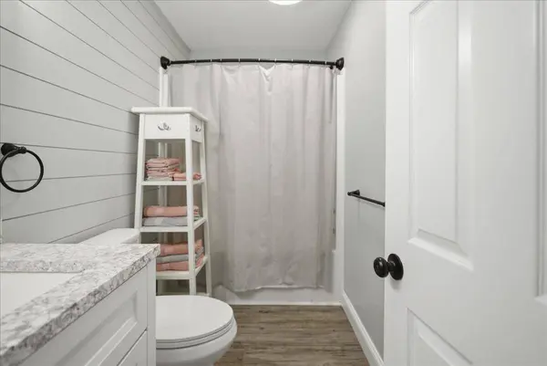 24 Cat Mousam RD, Kennebunk, ME 04043