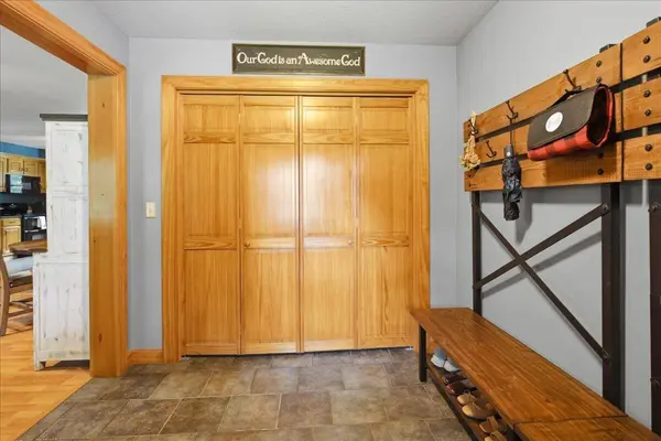 550 Bog RD, Vassalboro, ME 04989