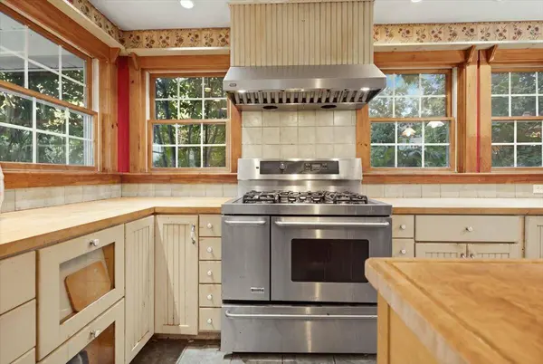 93 S Whitman School RD, Buckfield, ME 04220