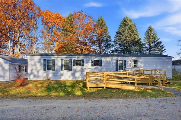 3 Spruce DR