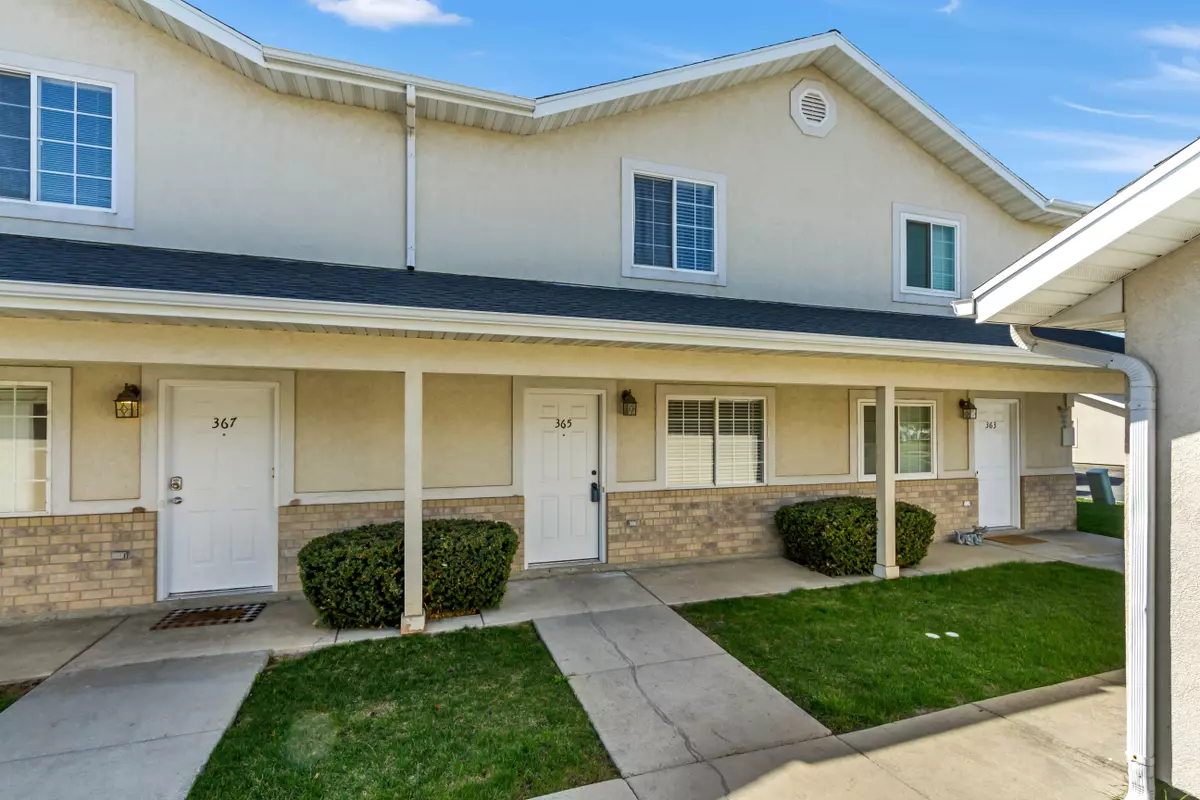 North Ogden, UT 84414-7252,365 E 2300 N