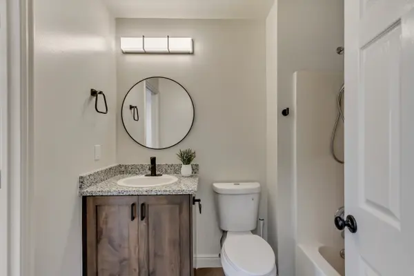 365 E 2300 N, North Ogden, UT 84414-7252