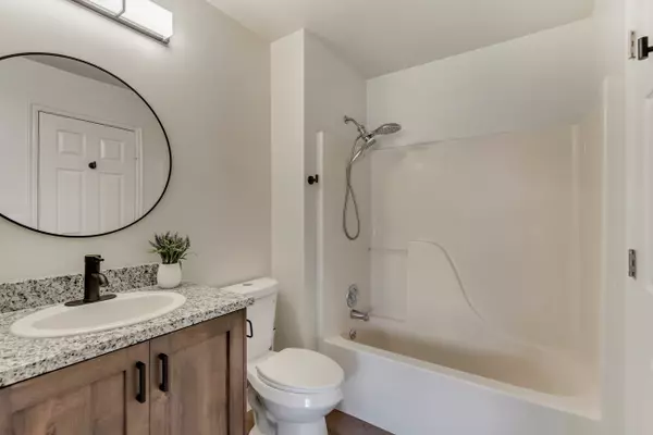 North Ogden, UT 84414-7252,365 E 2300 N
