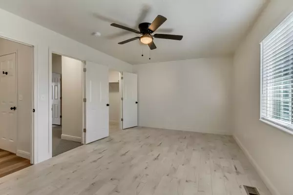 North Ogden, UT 84414-7252,365 E 2300 N