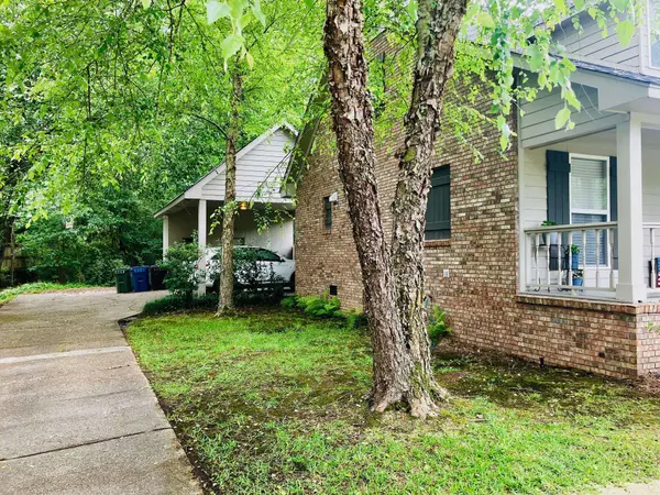 110 Merianne Dr., Hattiesburg, MS 39402