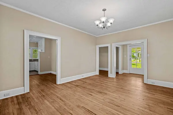 204 S 23rd Ave., Hattiesburg, MS 39401