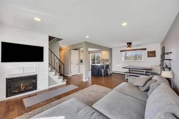 52 Thorburn AVE, Patchogue, NY 11772