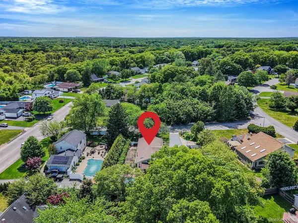 5 Tawny PASS, South Setauket, NY 11720