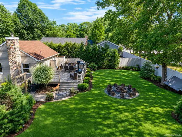 73 Panamoka TRL, Ridge, NY 11961