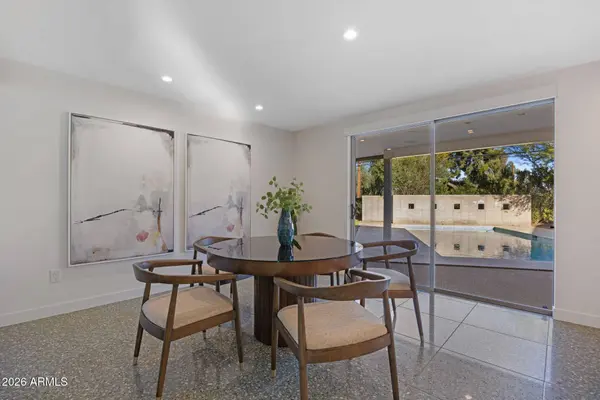 9825 N 35TH Place, Phoenix, AZ 85028