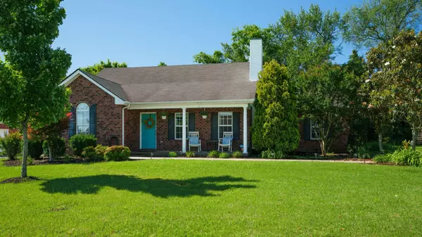 2936 Cliffside Dr, Christiana, TN 37037