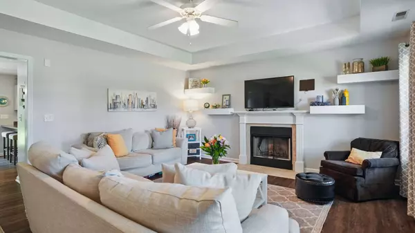 2936 Cliffside Dr, Christiana, TN 37037