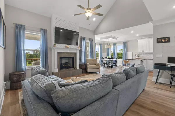 1825 Templow Rd, Bethpage, TN 37022