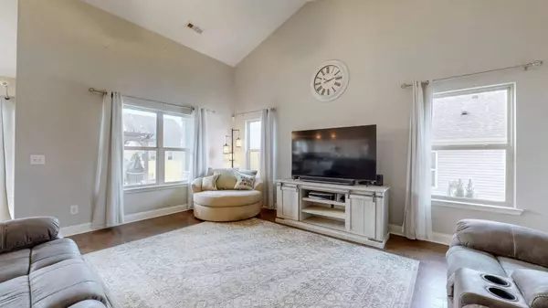 1017 Laurelwood Dr, Gallatin, TN 37066