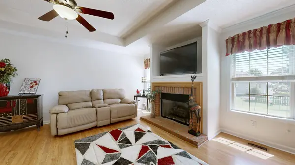 597 Edinburgh Way, Clarksville, TN 37043