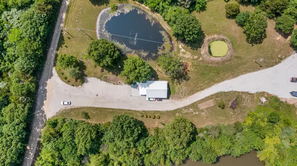 4381 Gregory RD, Williamsburg, MO 63388