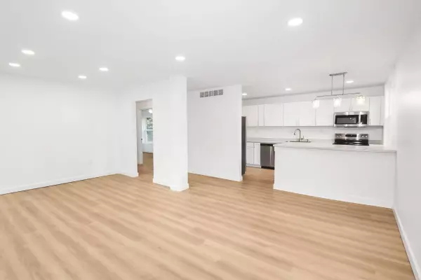 1214 Lynn ST, Fulton, MO 65251