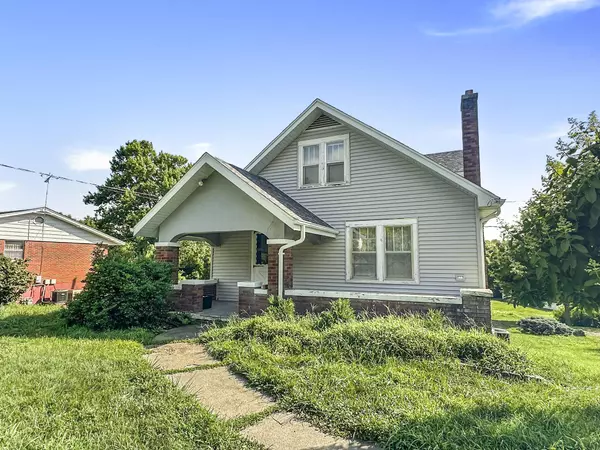 2614 E Mccarty ST, Jefferson City, MO 65101