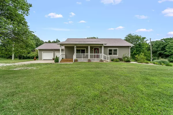 3617 State rd e, Auxvasse, MO 65231