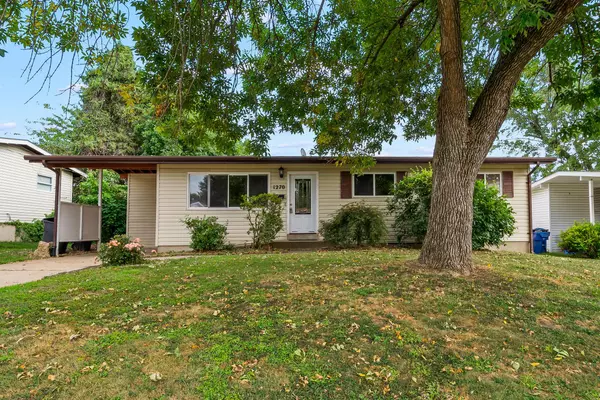 1270 Bobolink DR, Florissant, MO 63031