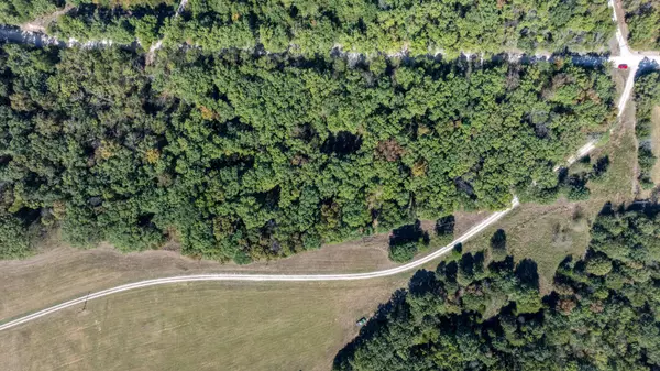 5.5 +/- Acres Tract4, CR 146, Williamsburg, MO 63388