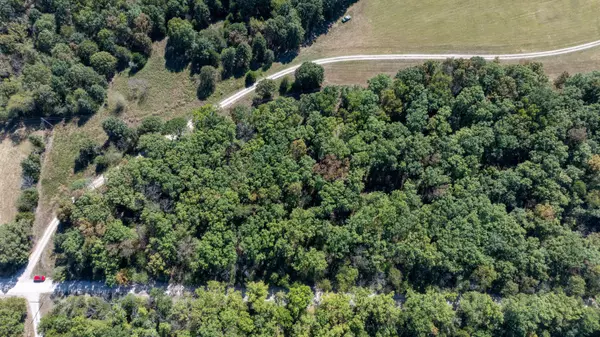 TBD 5.5 +/- acres tract4, cr 146, Williamsburg, MO 63388