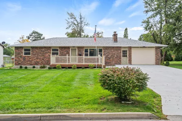 710 Kleewood DR, Fulton, MO 65251