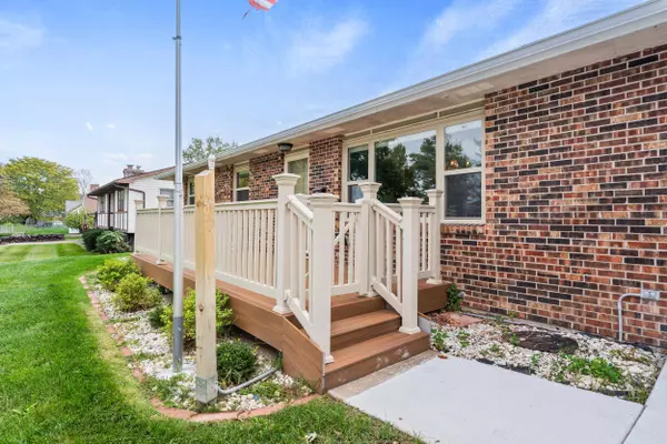 710 Kleewood DR, Fulton, MO 65251