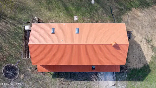 5888 STATE RD E, Auxvasse, MO 65231