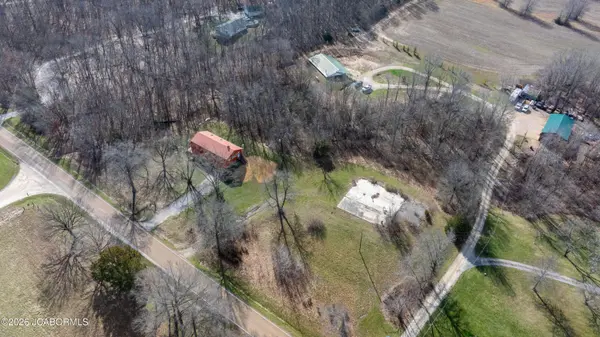 5888 STATE RD E, Auxvasse, MO 65231