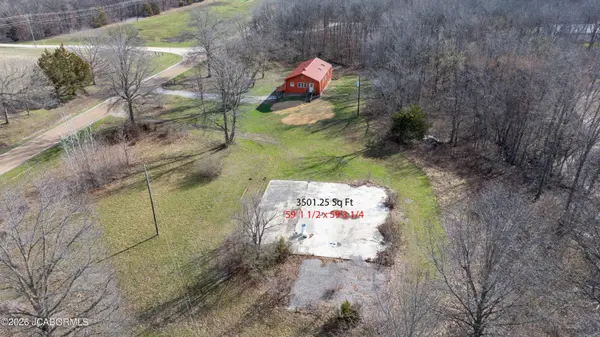 5888 STATE RD E, Auxvasse, MO 65231