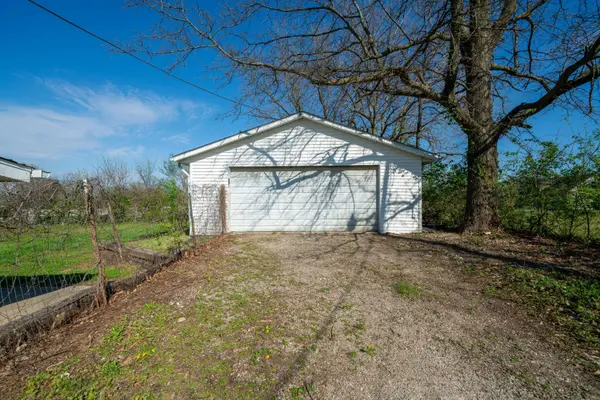 820 Mokane Road, Fulton, MO 65251