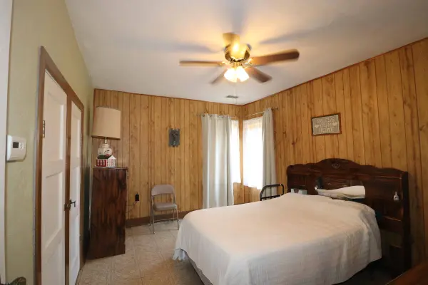 550 S S. summit drive DR, Holts Summit, MO 65043