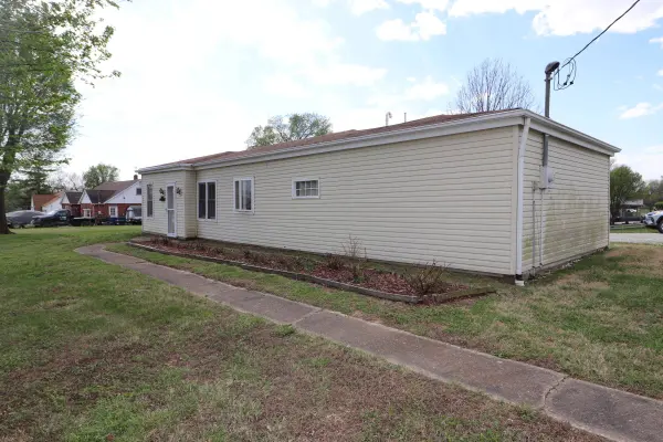 550 S S. summit drive DR, Holts Summit, MO 65043